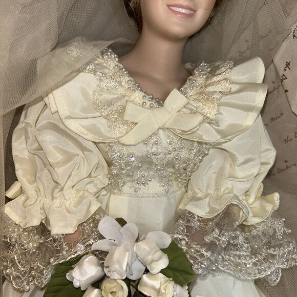 The Danbury Mint The Princess Diana Bride Porcelain Doll Wedding - Picture 3 of 8